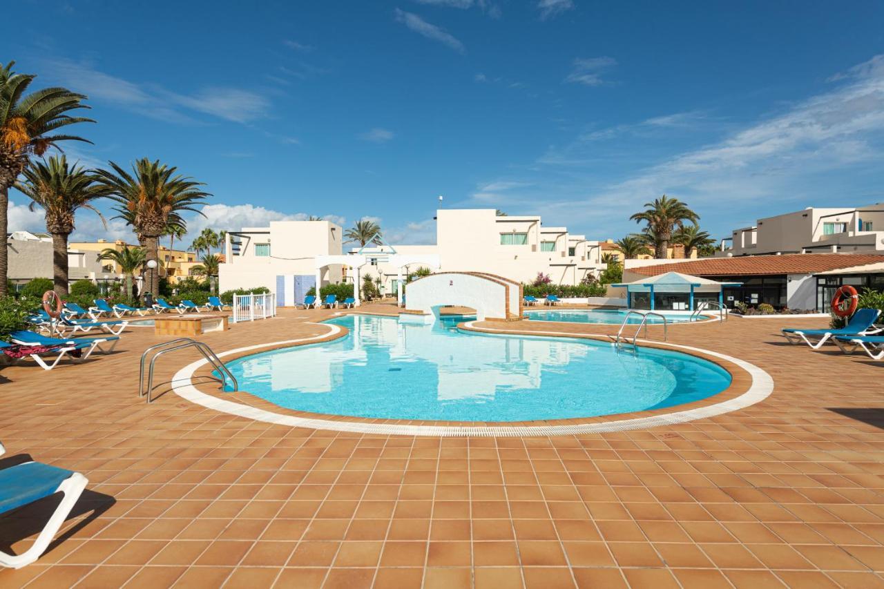 Homeforguest Apartamento 15 Con Terraza Y Piscina En Κοραλέχο Εξωτερικό φωτογραφία
