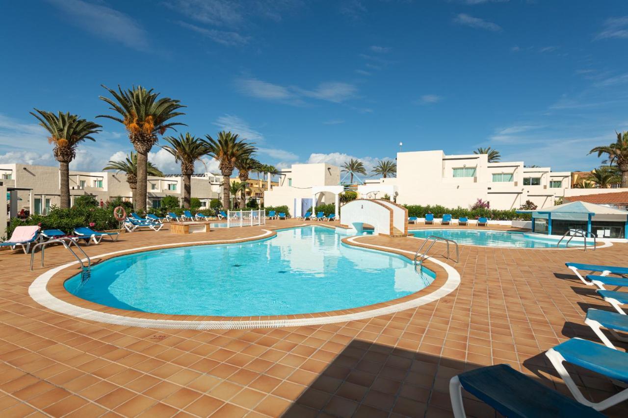 Homeforguest Apartamento 15 Con Terraza Y Piscina En Κοραλέχο Εξωτερικό φωτογραφία