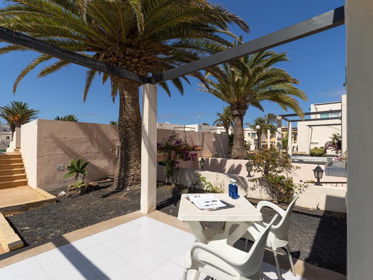 Homeforguest Apartamento 15 Con Terraza Y Piscina En Κοραλέχο Εξωτερικό φωτογραφία