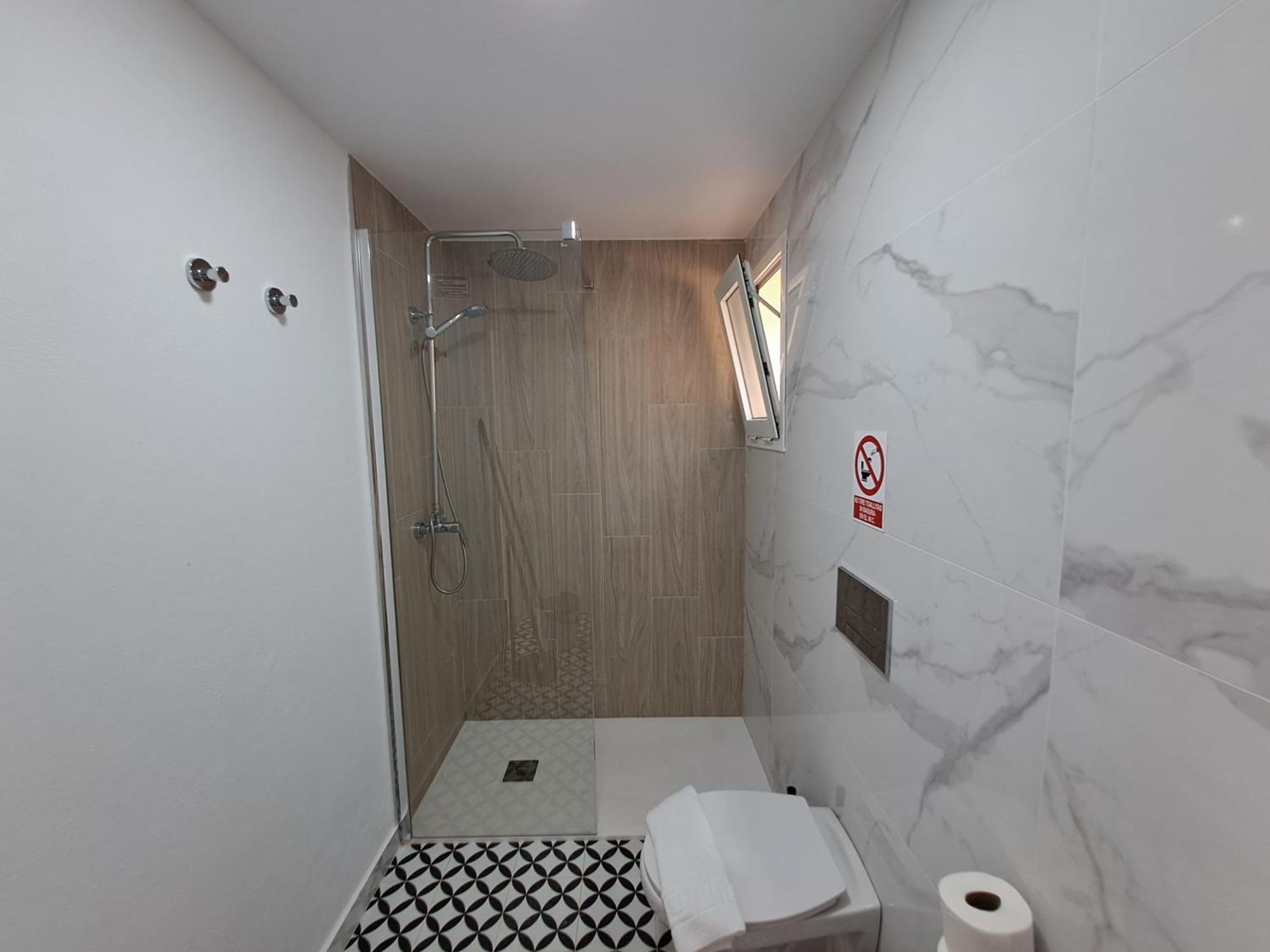 Homeforguest Apartamento 15 Con Terraza Y Piscina En Κοραλέχο Εξωτερικό φωτογραφία