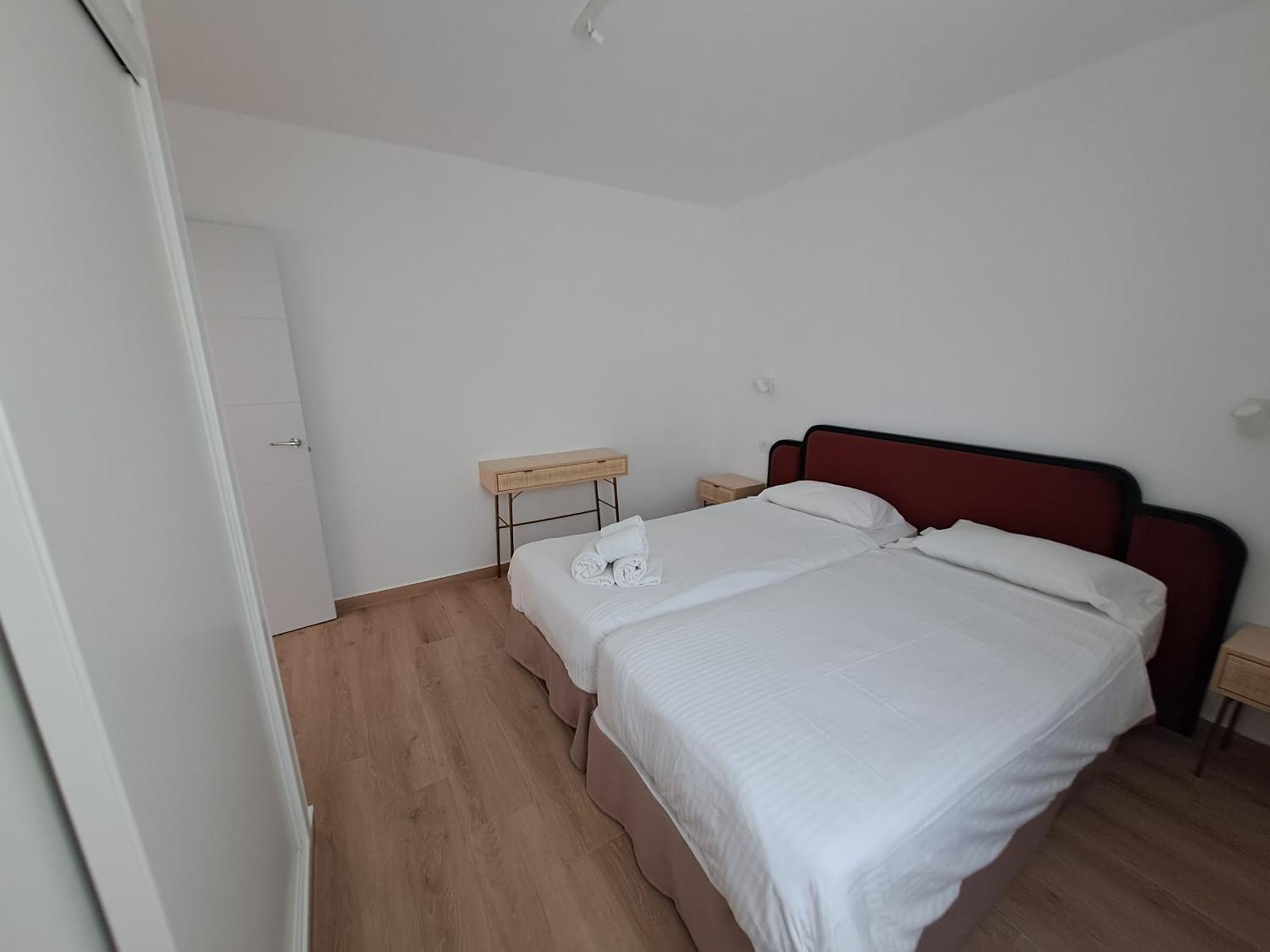 Homeforguest Apartamento 15 Con Terraza Y Piscina En Κοραλέχο Εξωτερικό φωτογραφία